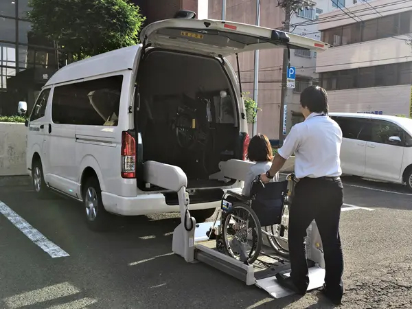 リフト付き車輌