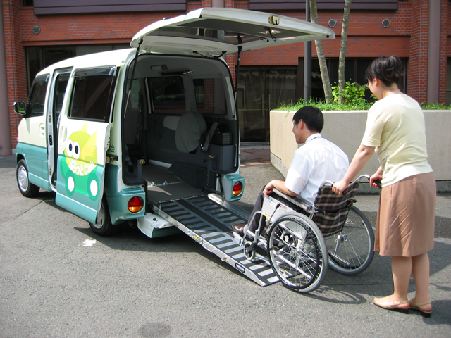 車いす同乗福祉自動車貸出事業